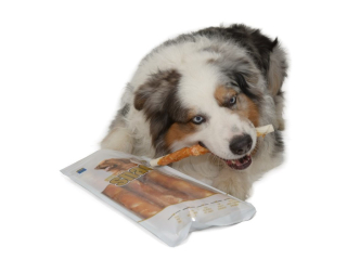 Pamlsky - Magnum Chicken roll on Rawhide stick 250g